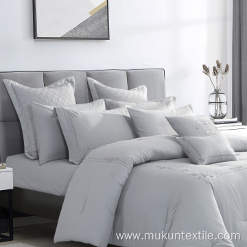 Quality hilton quilt wholesale comforter